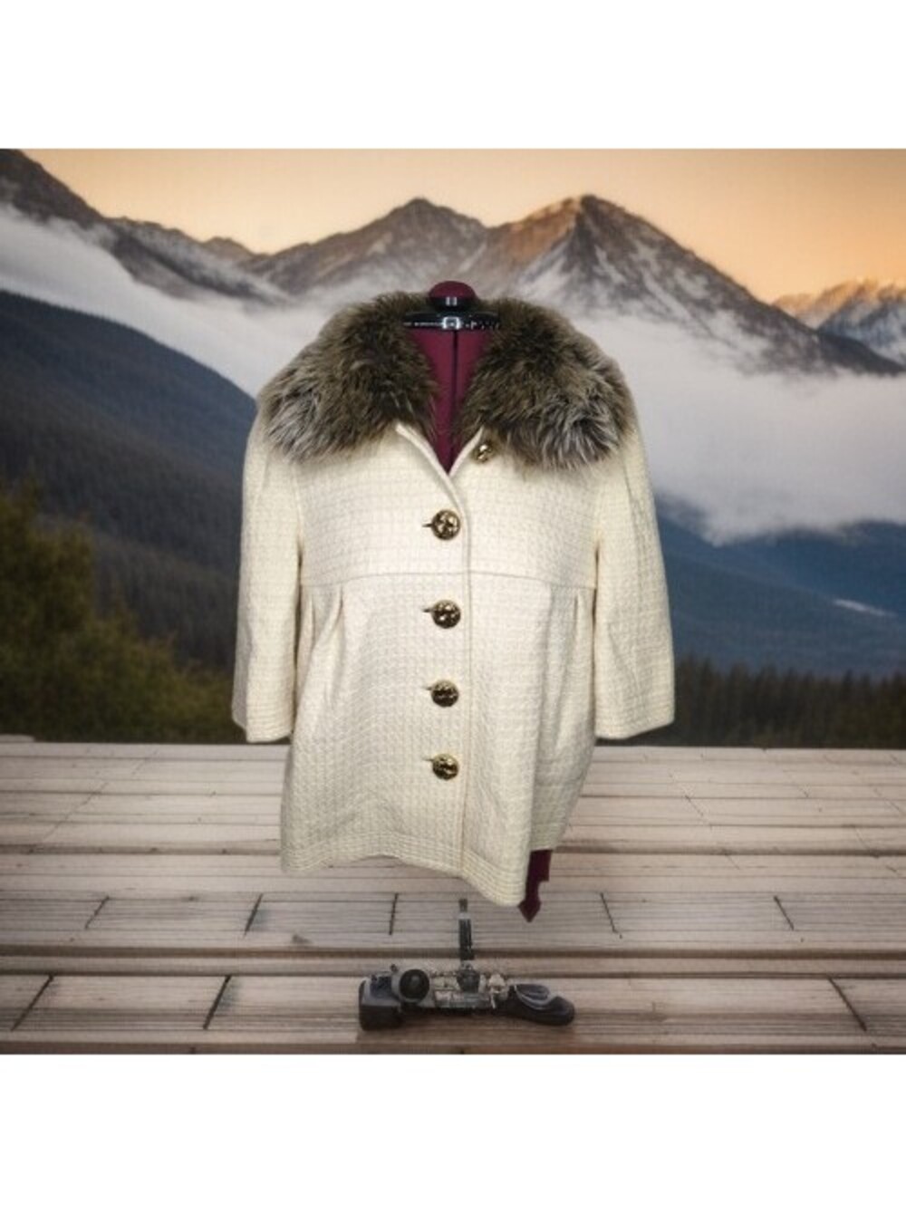 Juicy Couture Wool Coat Formal Jacket Fur Collar Cropped Sleeve White Car Small - Picture 6 of 9